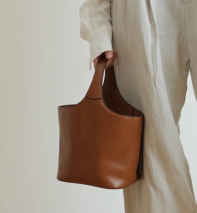 Elle - Minimalism Style Genuine Leather Bucket Shape Bag – ECODELEPHANT