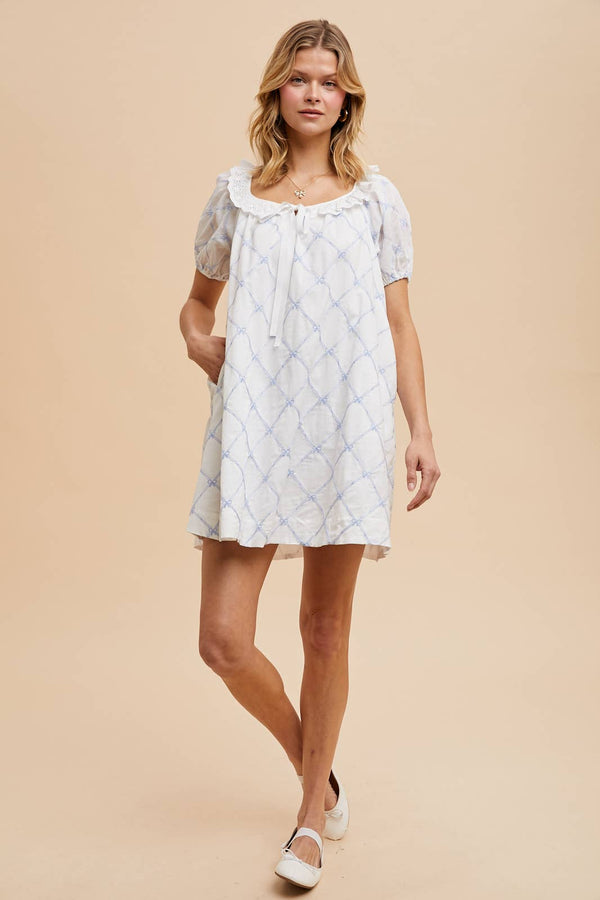 EMBROIDERED LACE SHIFT MINI DRESS: OFF WHITE - alternate