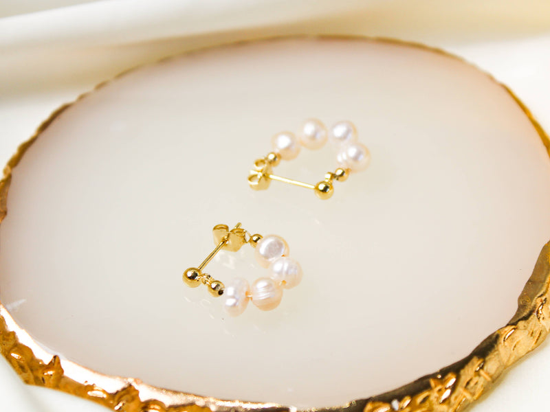 E134 pearl hoop earring, pearl earring, huggie earring