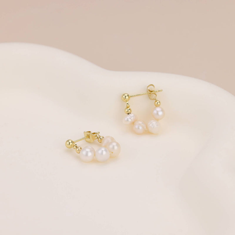 E134 pearl hoop earring, pearl earring, huggie earring