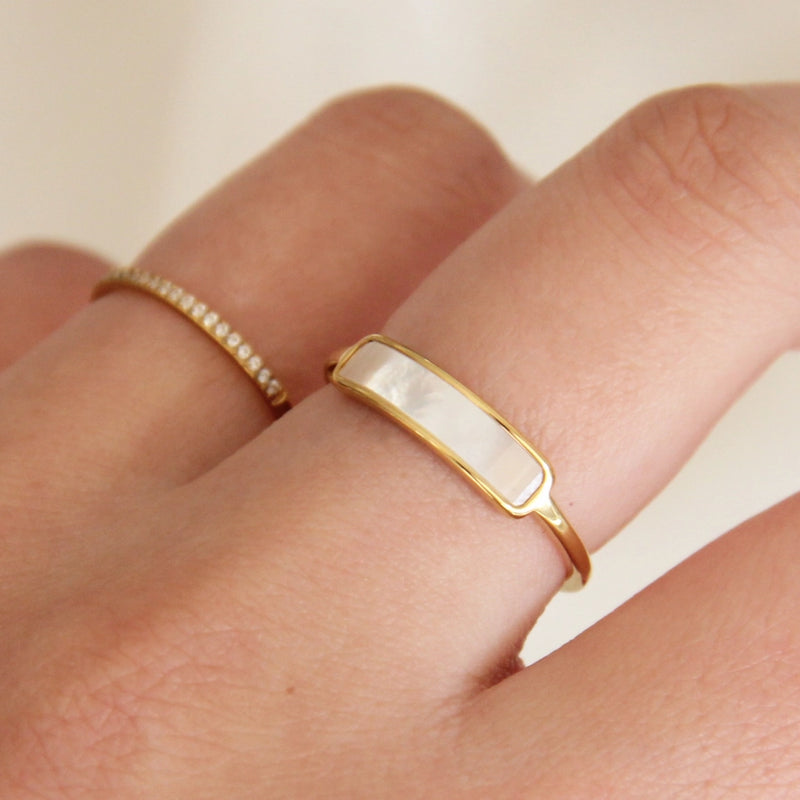 Mother of Pearl Bar Ring (size 6)