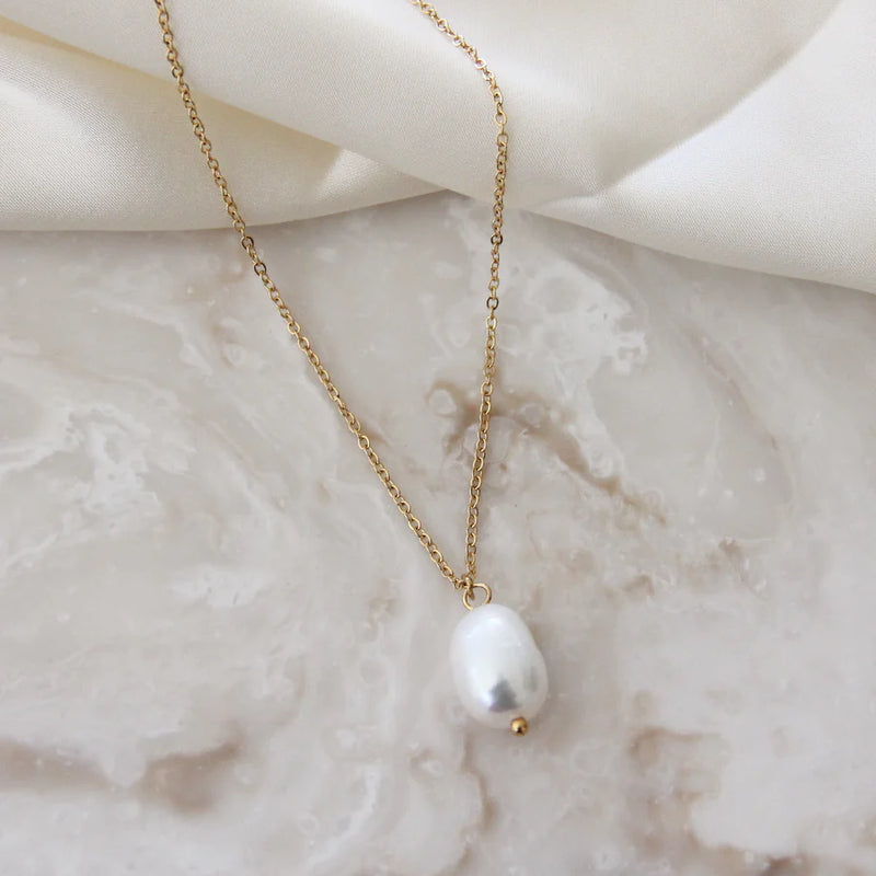 Pearl Pendant Necklace G