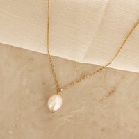 Pearl Pendant Necklace G