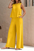 CREW NECK SLEEVELESS TOP PANTS SUIT